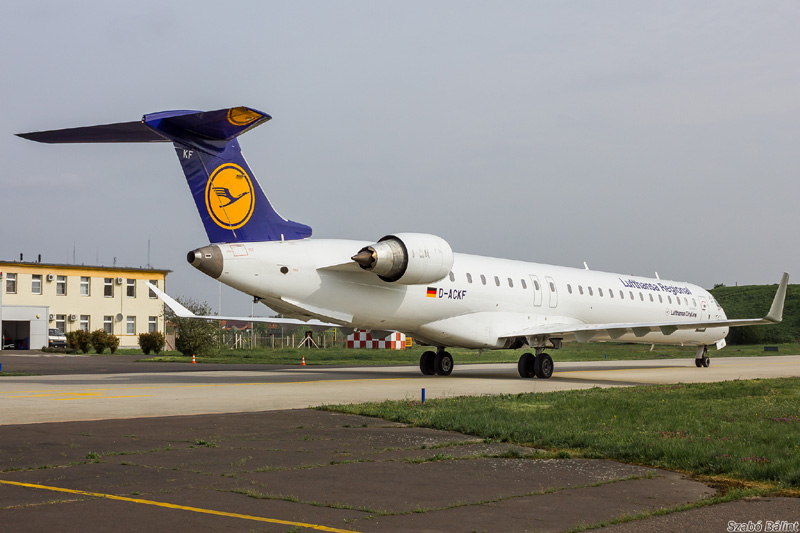 Bombardier CRJ900