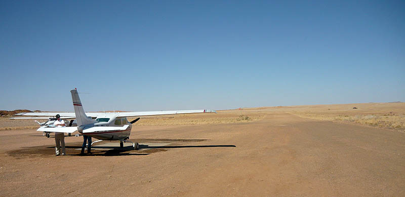 rostock-international-airport-cessna-210-namibia-2