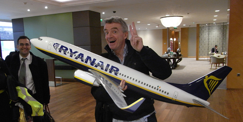 Ryanair, easyJet