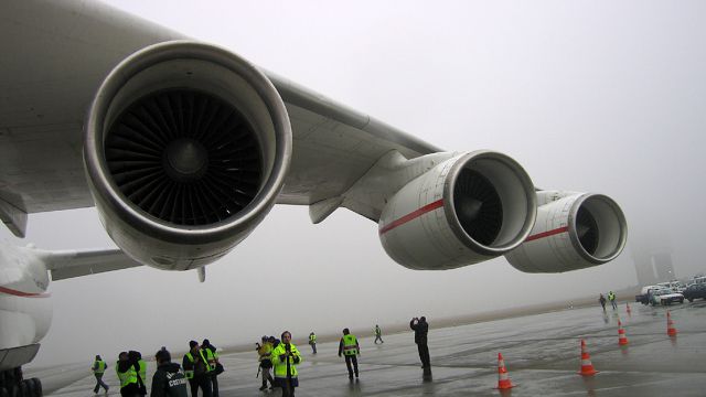 Hat hajtómű emeli az óriást a magasba, 640 tonna felszállósúly a maximum.