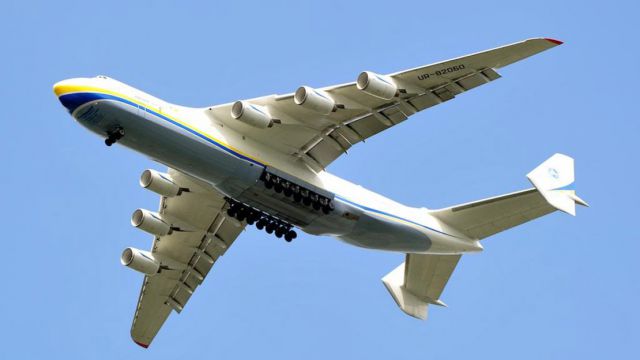 A gép ugyanaz, csak már ukrán nemzeti színekben a festése.