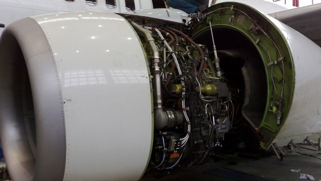 Sugárhajtómű is átnézésre kerül